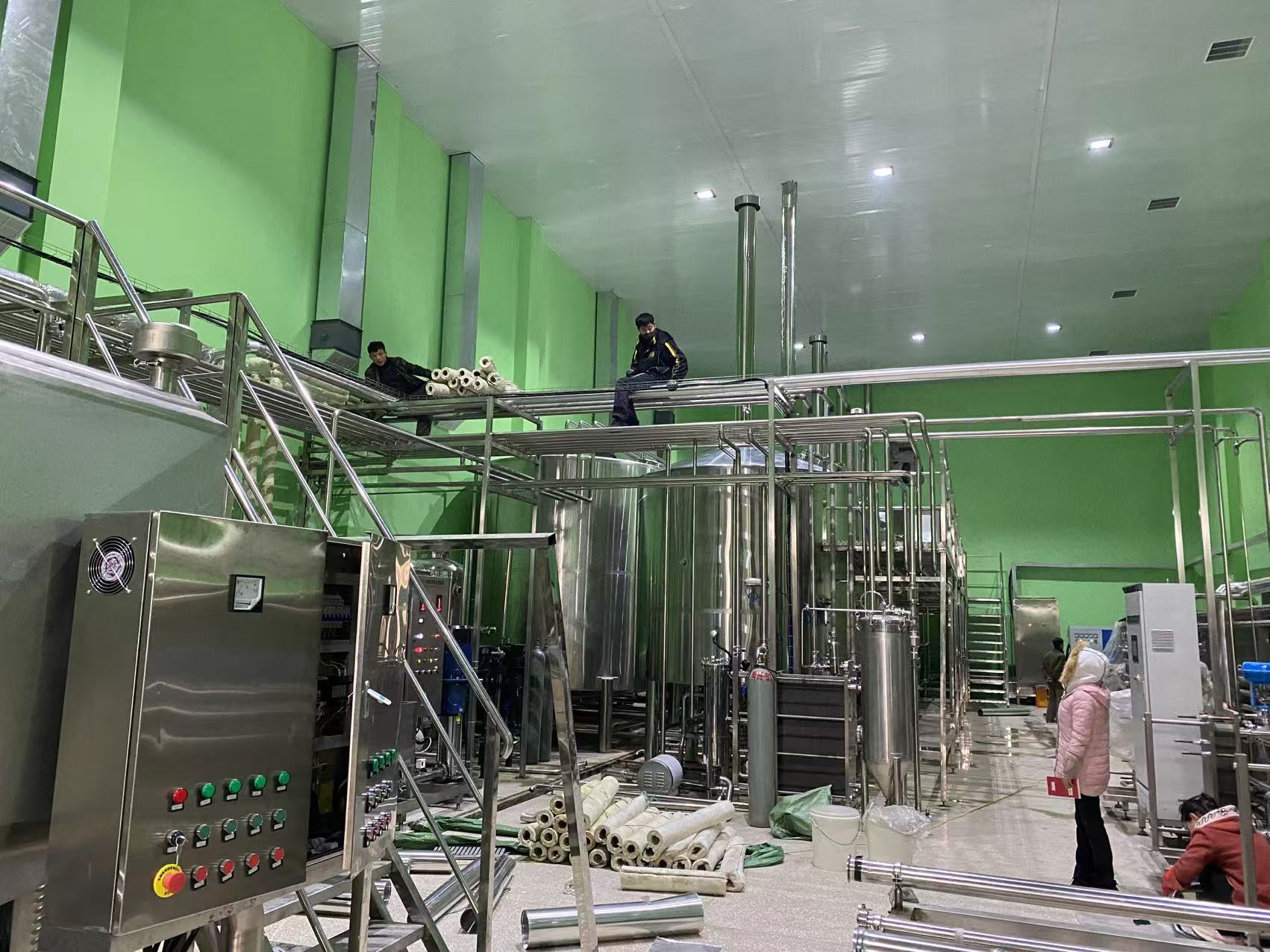 克拉玛依精酿啤酒设备厂—精酿啤酒设备制造：传承工艺与创新科技的交融